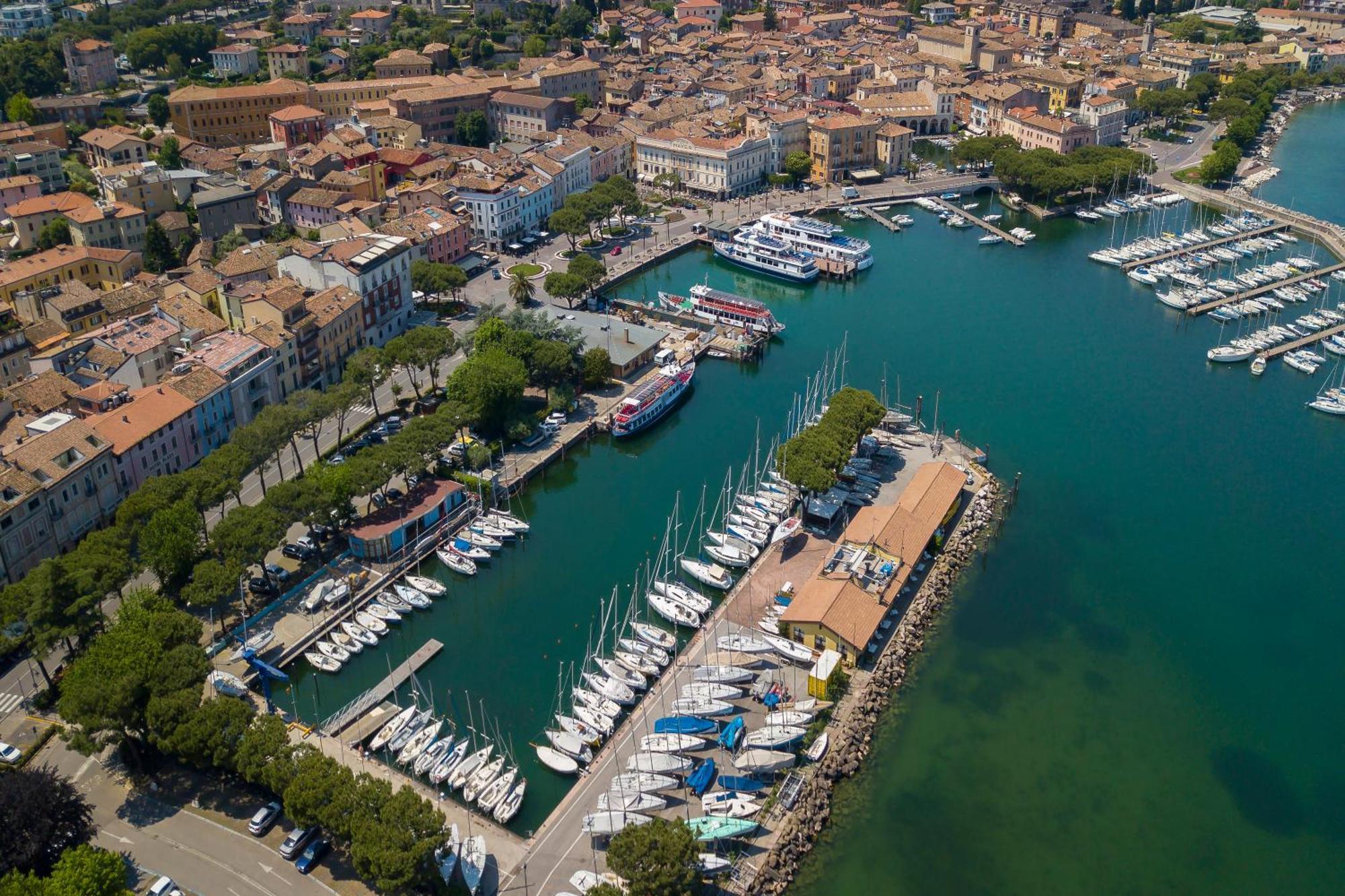 Villa Mimosa - Appartamento 1 - Happy Rentals Desenzano del Garda Eksteriør billede