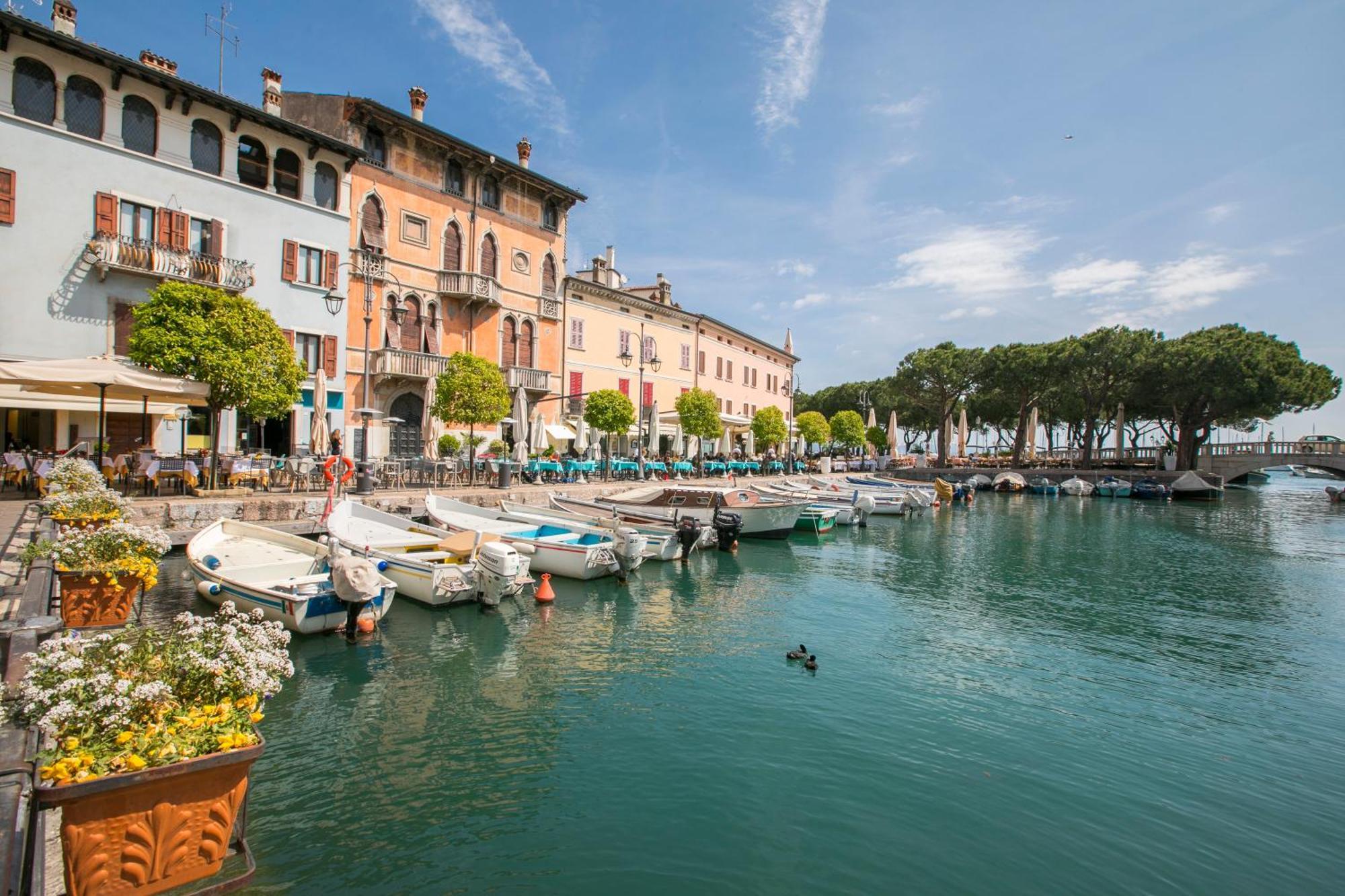 Villa Mimosa - Appartamento 1 - Happy Rentals Desenzano del Garda Eksteriør billede