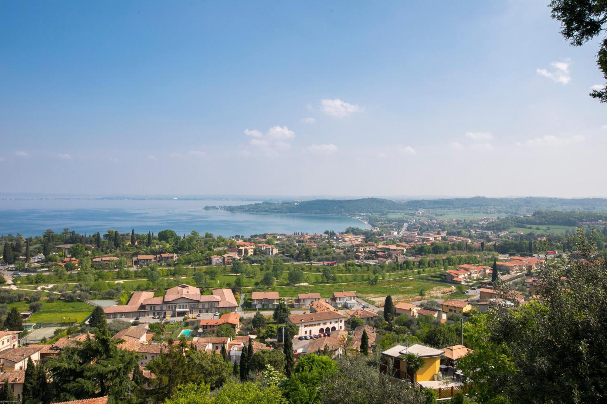 Villa Mimosa - Appartamento 1 - Happy Rentals Desenzano del Garda Eksteriør billede